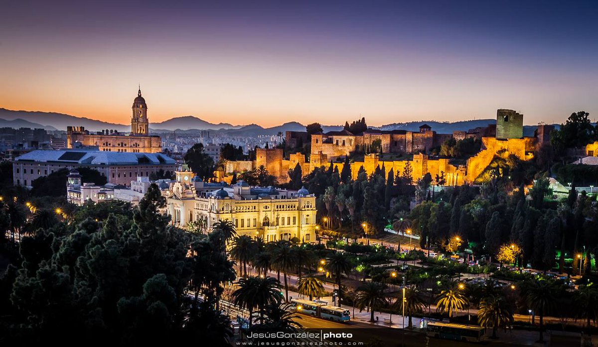 OrgullodeMalaga's tweet photo. ¡¡¡#Málaga está preciosa!!!
Foto: @GsusPhoto https://t.co/nGrlVYN4GA