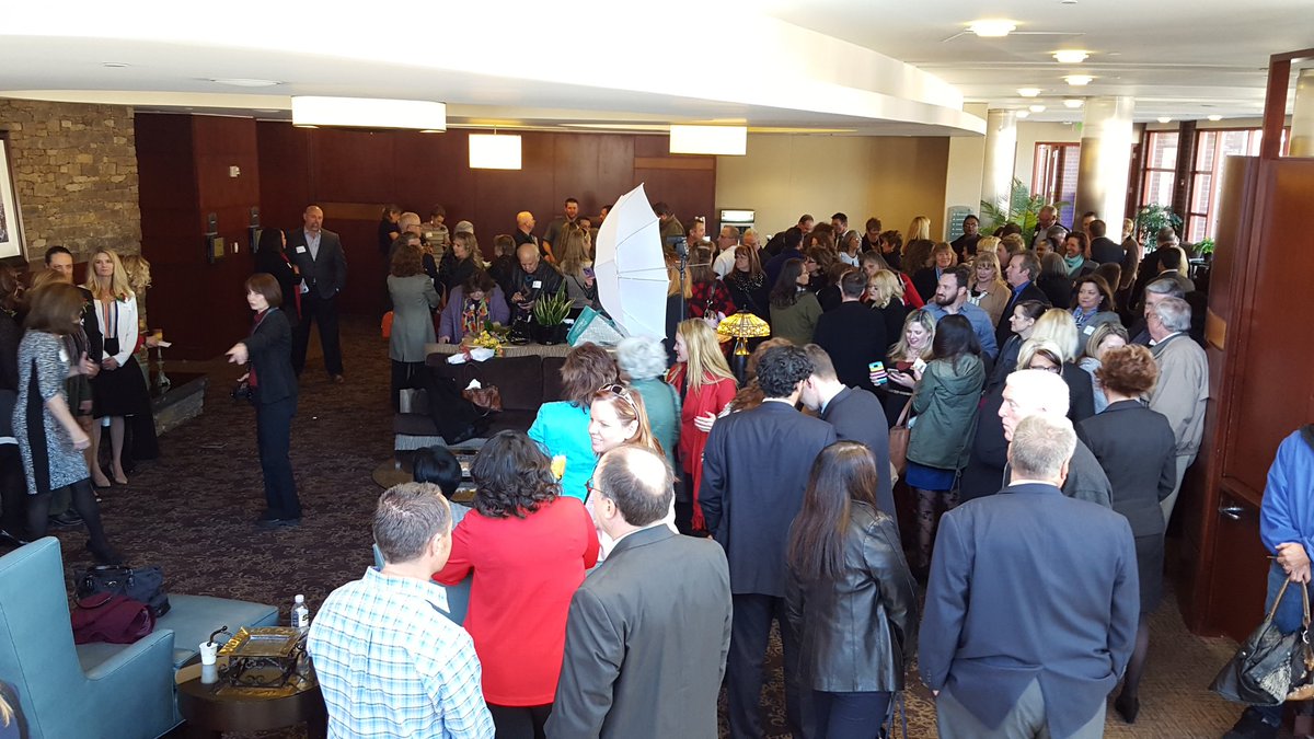 mitchstrohman's tweet photo. Packed house @HighCountryCC #Flagstaff for @FlgChamber #FLGAthena #Arizona Gov @dougducey to give keynote address https://t.co/vl5knR44l9