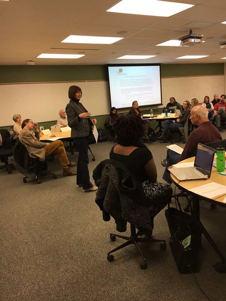 MasonGradLife's tweet photo. Susan Lawrence from @Writing_Center on creating a publication plan for your field. @MasonCTFE #thrivingingradschool https://t.co/mtbmRjyfDc
