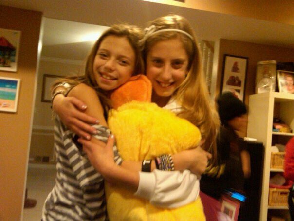 samigerstman's tweet photo. Happy birthday to my pretty sis so happy you got your license I love you forever https://t.co/McYkYi9P76