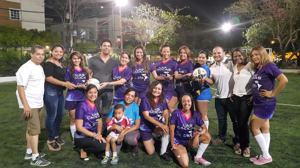 JosefinaMiraval's tweet photo. Alianza deportiva con las @cacicas y el @valleduparfc_oficial oficialmente las nuevas madrinas del #EquipoDeTodos https://t.co/m0oAtqcdjk