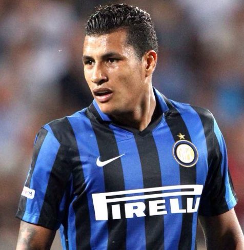 TheHeadtoHead's tweet photo. RT for Romagnoli
LIKE for Murillo https://t.co/of3kpwcDS8