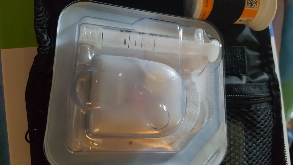 1andonlyAggBear's tweet photo. Victoria got her omni pump today ahhhh I can't yell loud enough to show how happy and excited we are. #omnipod https://t.co/0X5R69LPVh