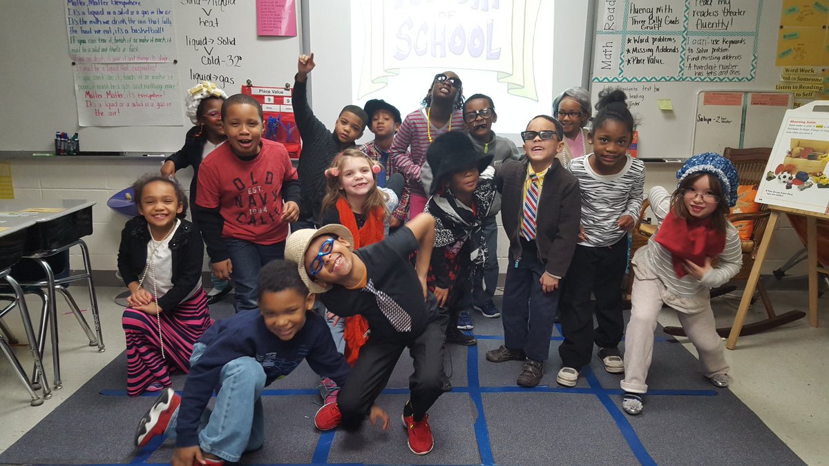 evugteveen's tweet photo. We are 100!!
Happy 100th day! @TheHornetsHive #sd161learns https://t.co/copgilk9Xu