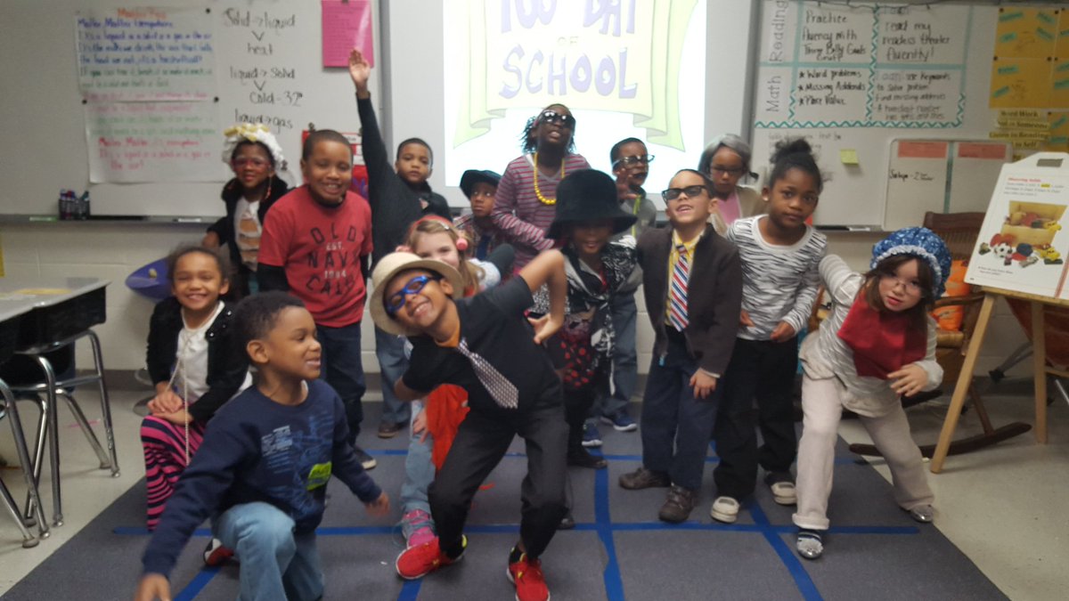 evugteveen's tweet photo. We are 100!!
Happy 100th day! @TheHornetsHive #sd161learns https://t.co/copgilk9Xu