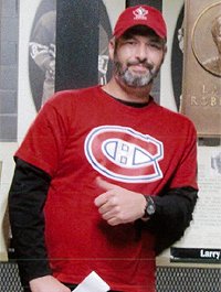 SPVM's tweet photo. DISPARITION : Paul Costigan, 36 ans, à bord d’une Chrysler Sebring 2007, noire, Q71 AKD https://t.co/fuuKuTXDzy https://t.co/1jt8CrFLE0