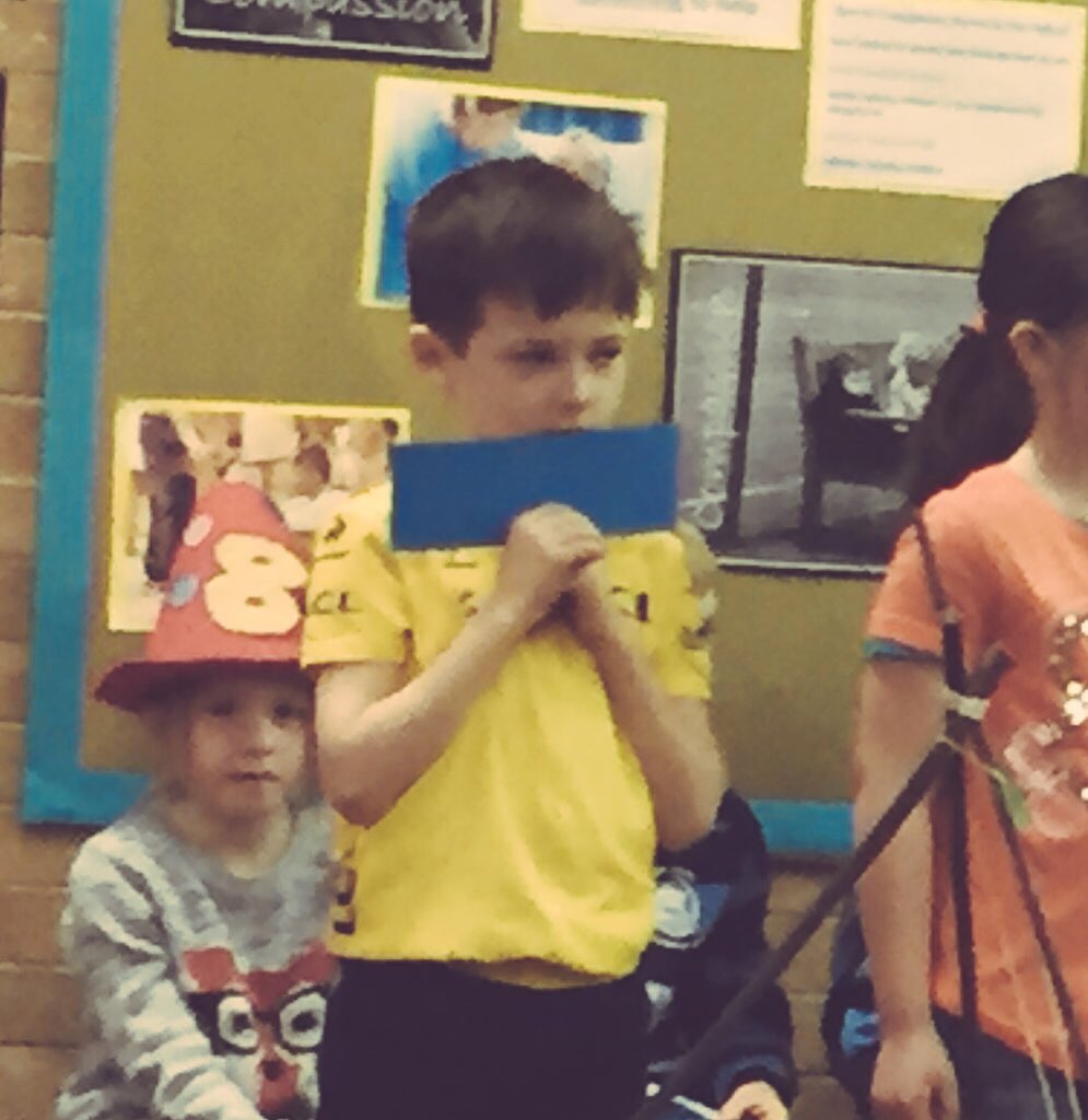 ventouxclimber1's tweet photo. @FortescueSmythe we should have a competition see who will tweet #Isaac first @v_pendleton or @chrisfroome #please https://t.co/fdm2IR7pyt