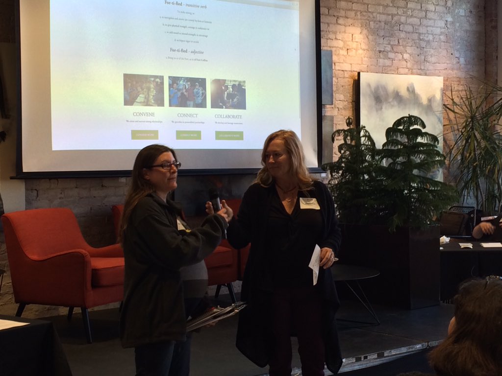 innov_news's tweet photo. More lightning pitches #startupweekfoco @galvanize #focolab https://t.co/CzkgE0TpIw