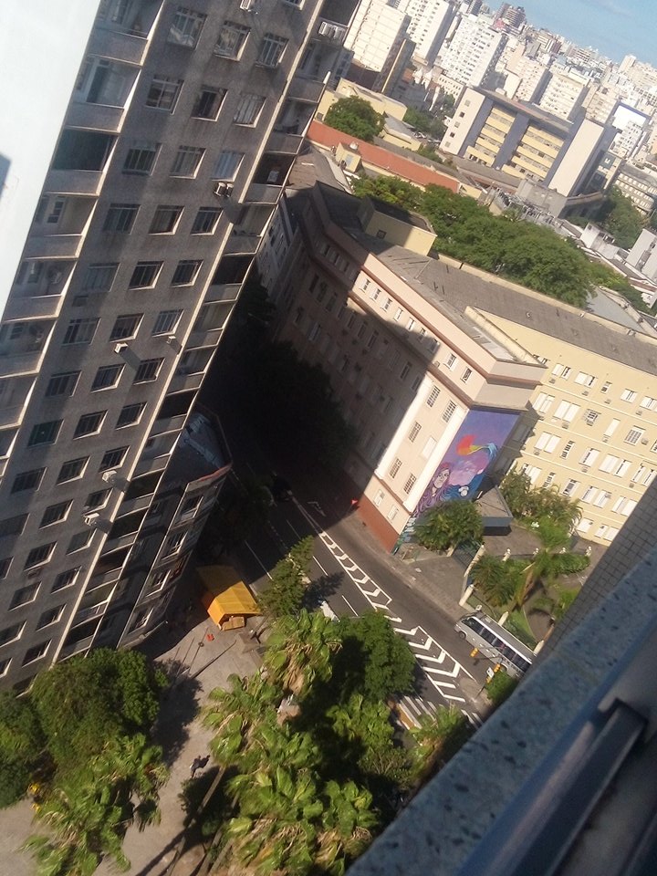 angel_lima16's tweet photo. Caraaaaaio to morrendo de medo desse treco😮😖😖😱😂😂 https://t.co/U69y74jT0u