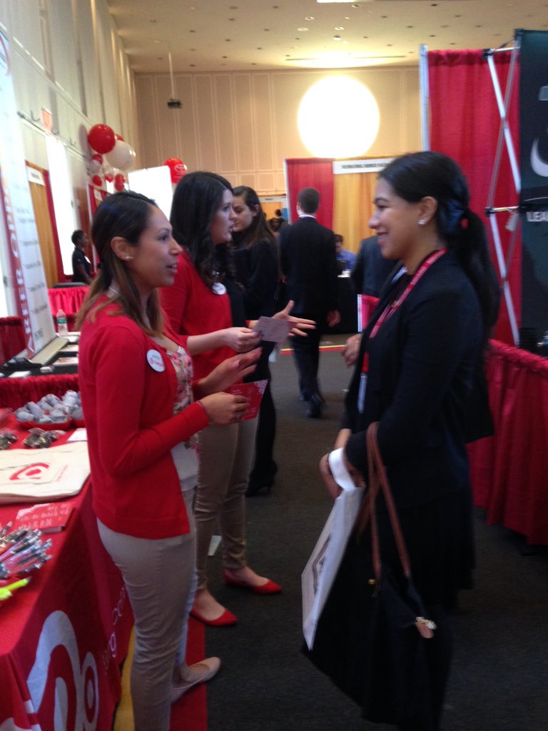 1st UMD Career Fair of the season-Go Terps! #G499CRT <a href="/AGwayfay/">Simple Bar and Grill</a> <a href="/CannataMike/">Mike Cannata</a> @Simone4Target <a href="/keithlyons01/">Keith Lyons</a>