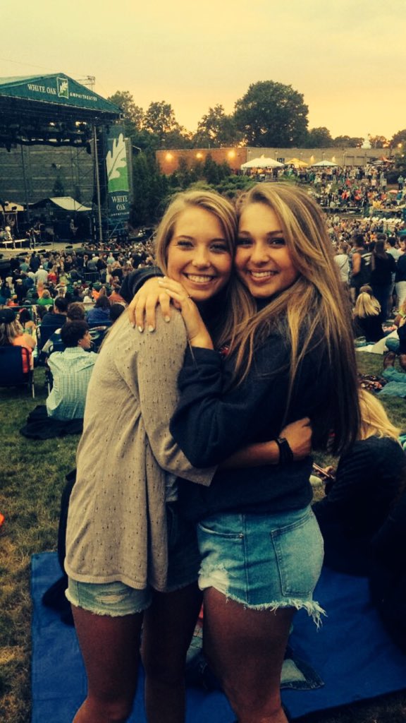 stasyajade's tweet photo. HAPPY BDAY CASSSSSAFRASS MISS YA AND LOVE YOU💖💖💖@cassidyrae0705 https://t.co/YkClYtIWjk