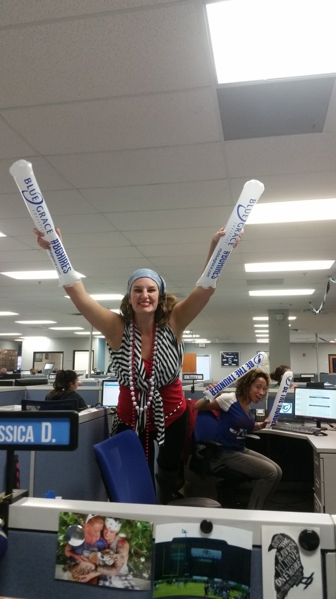 JDodson_BG's tweet photo. Love the new #bghires embracing #BGPirateBowl! Love our new thunder sticks for #freebeerfriday https://t.co/PAz5J9gbNy