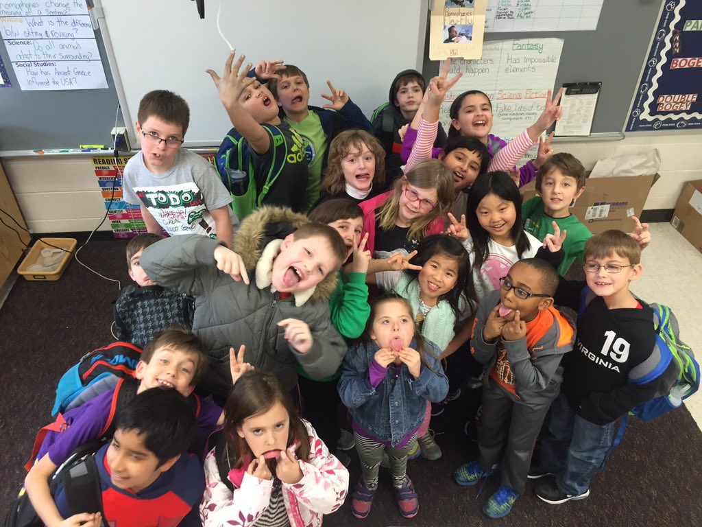 SnyderNLE's tweet photo. See ya, Faith! Room #37 is going to miss you.... Virginia's loss is Maine's gain! #nle16 #greatstudent https://t.co/gu3V8I4Uvv