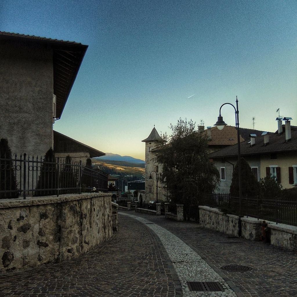 ILoveValDiNon's tweet photo. Ad #Arsio quando cala il sole  #ilovevaldinon #valdinon 
#landscape #landscape_lovers  #mountains #italianalps #mou… https://t.co/id8DfdJGsg
