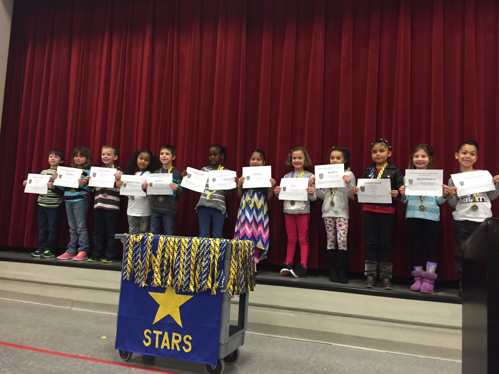 SlateHill1st's tweet photo. Respectful, responsible first graders! #itsworthit https://t.co/458jnfcQhU