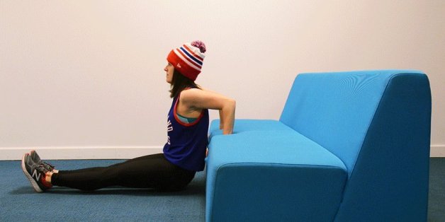 TheScope's tweet photo. How to get a workout while watching the Super Bowl (without leaving the couch) https://t.co/WRiGt8nhpY https://t.co/xiuIdmL0F4