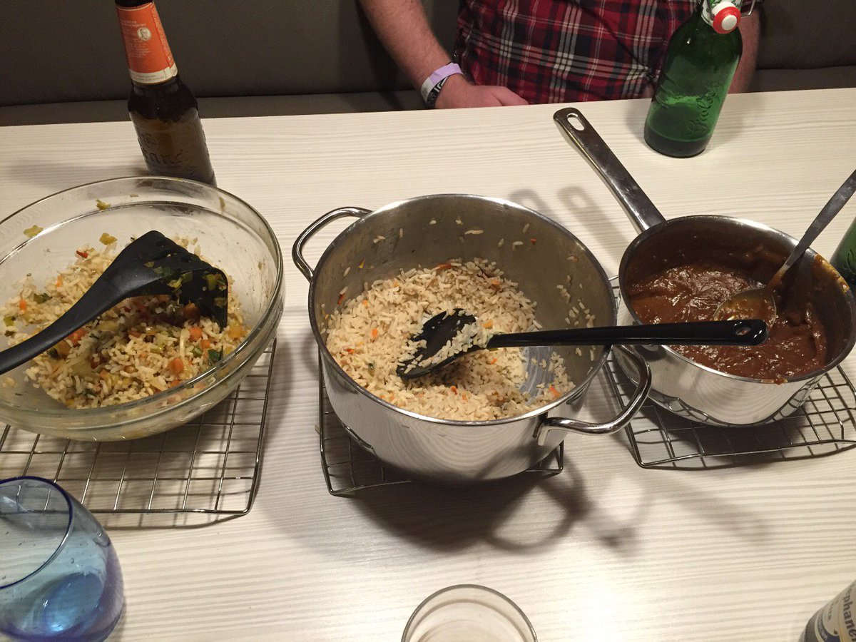 We hebben nog nasi over in huisje 269 #gras16 #SharingIsCaring