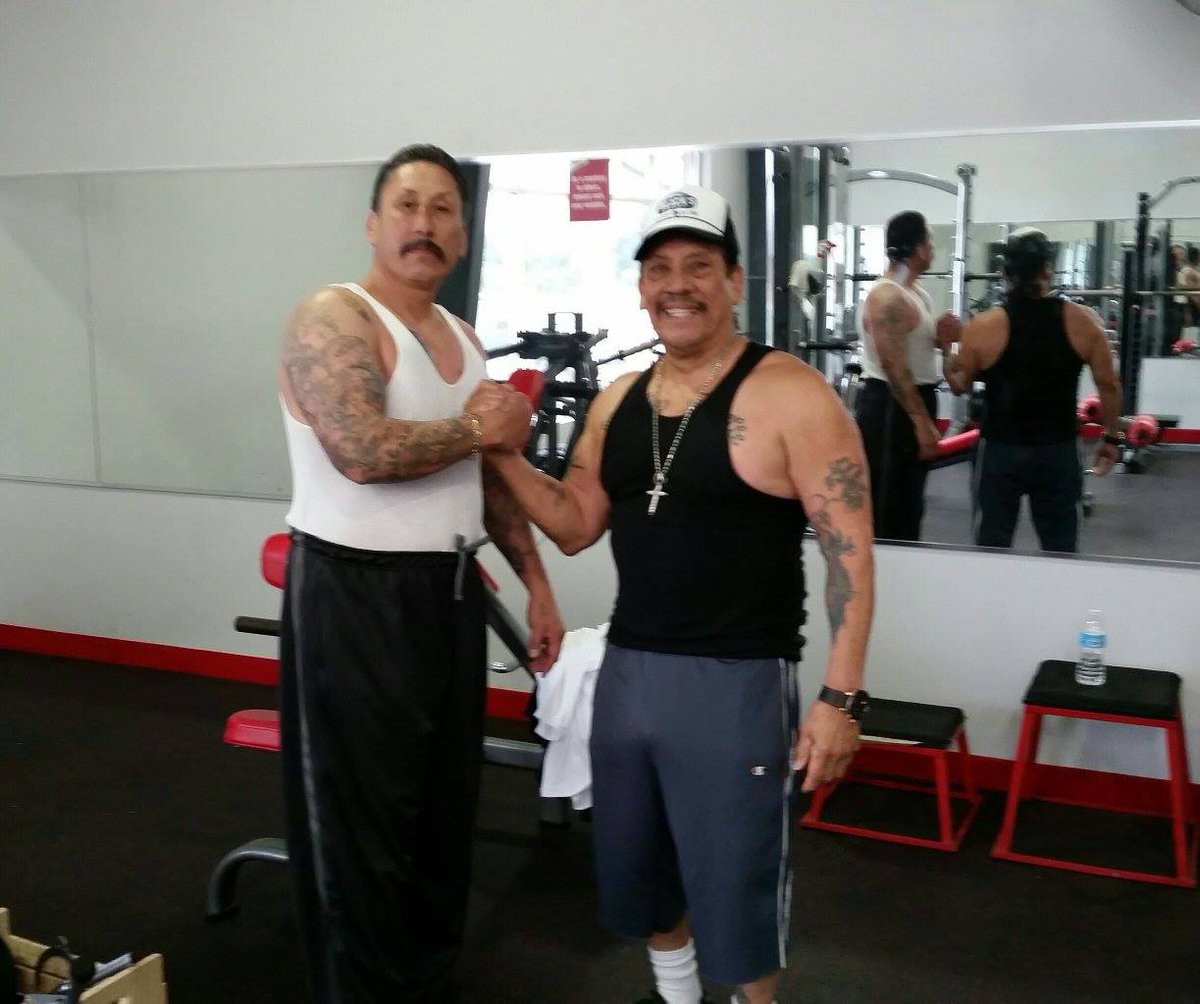 At the gym with my amigo Max! 💪 https://t.co/4roiVZCtyt