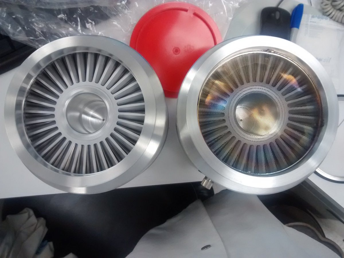 3kids2cat1dog's tweet image. Goodbye old friend #TurboEXchange.
Hello @agilent, you pump down quick!
#FridayAfternoonJob #RealTimeChem