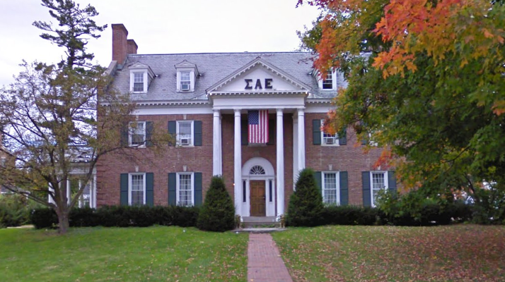 totalfratmove's tweet photo. Dartmouth SAE, Famous For Hazing, Has Been Suspended By Nationals, Derecognized By School: https://t.co/t089IUMzw3 https://t.co/BToCqB5zE2