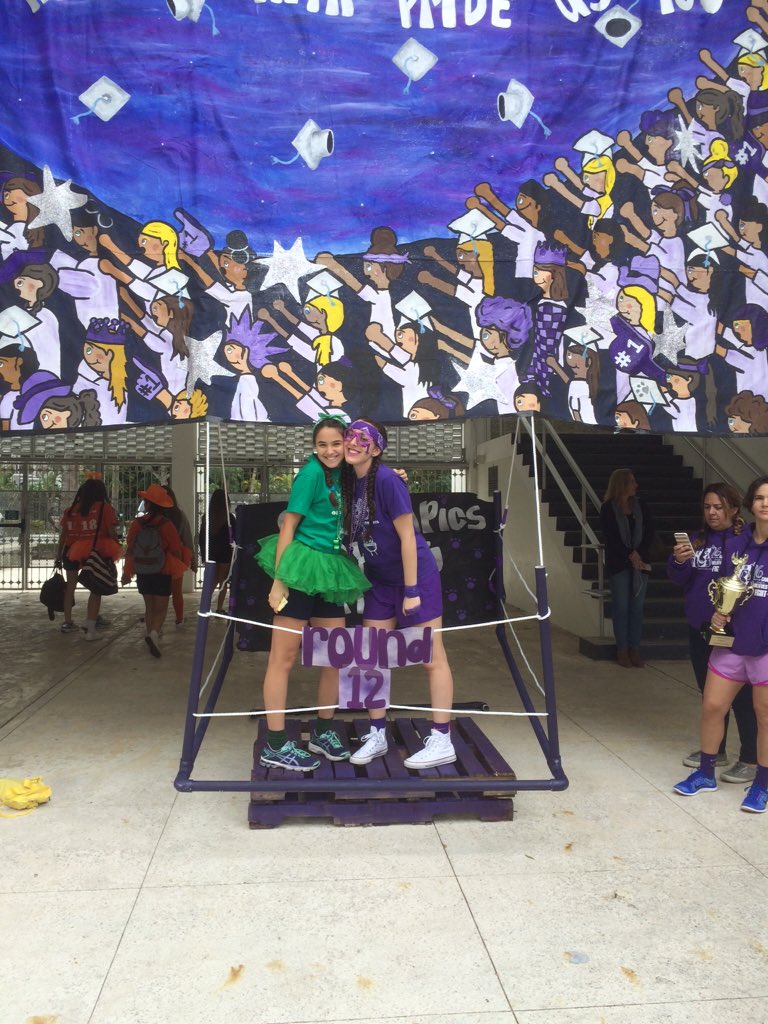 emily_morales31's tweet photo. such a bittersweet day but I couldn't have imagined sharing it with anyone else, I love my boxers๐๐๐๐ผ #206strong https://t.co/Sm6GhpBgMN