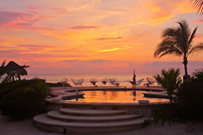 GreenGlobalTrvl's tweet photo. Check out this guide to #EcoAccommodation like the Villas Flamingos #Mexico @flamingosholbox https://t.co/EZ8cC0XH7M https://t.co/nlSBwO2Om2