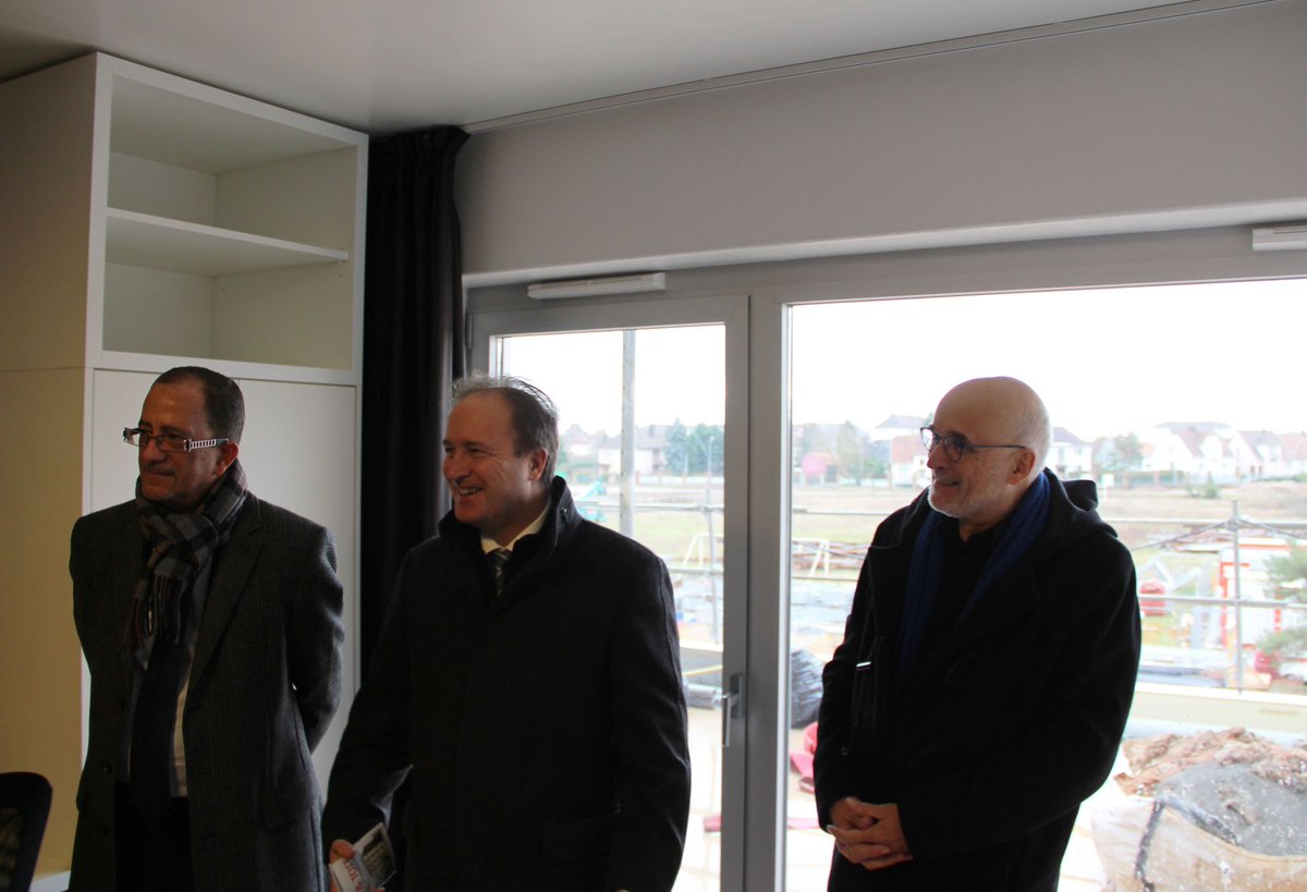 VilledeHaguenau's tweet image. Visite cet après-midi du chantier de la future résidence junior à l'#Ecoquartier Thurot à #Haguenau. #Amitel