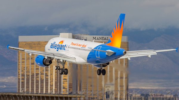 TheGamePlaneTV's tweet photo. Happy #FlyDay from The Game Plane and @Allegiant 

Have a great weekend! https://t.co/UIZQNafZZu
