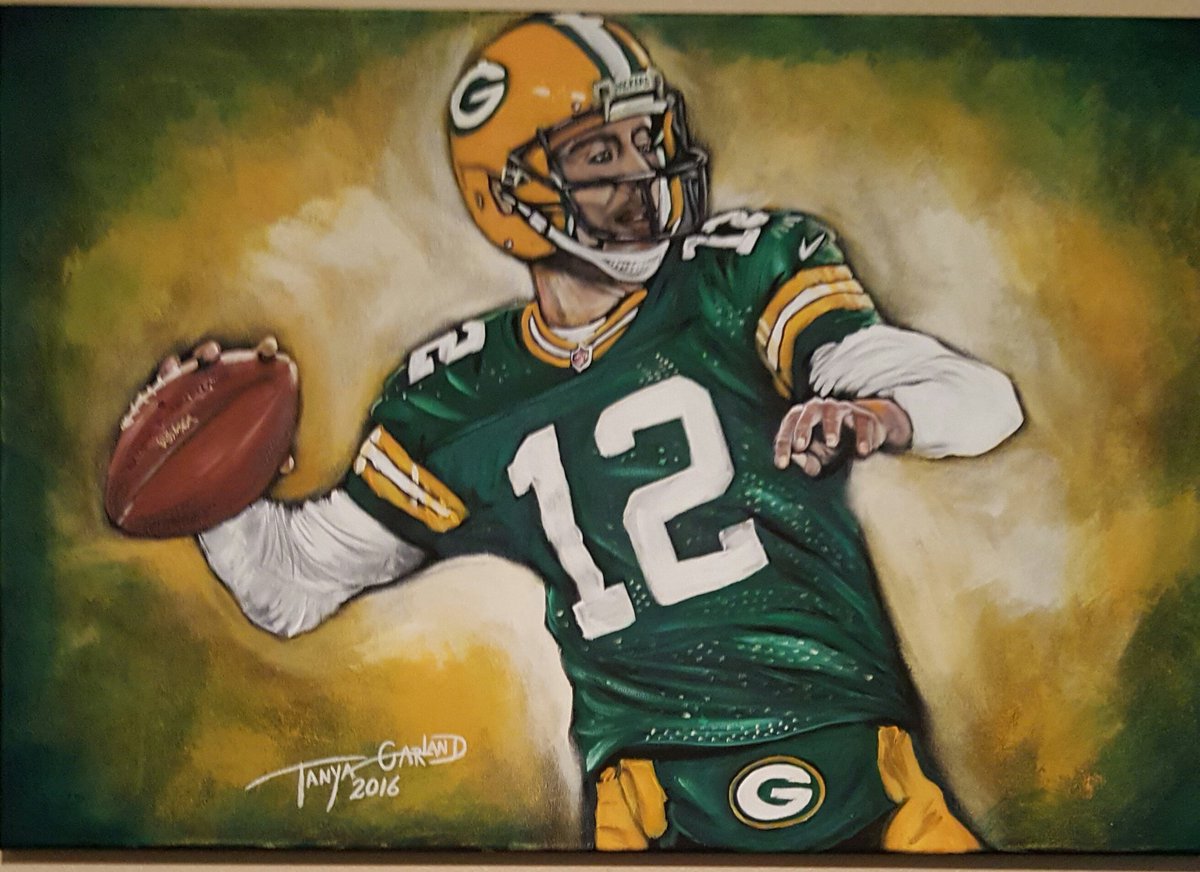 Retweet please trying to get <a href="/AaronRodgers12/">Aaron Rodgers</a> to sign .you bday present