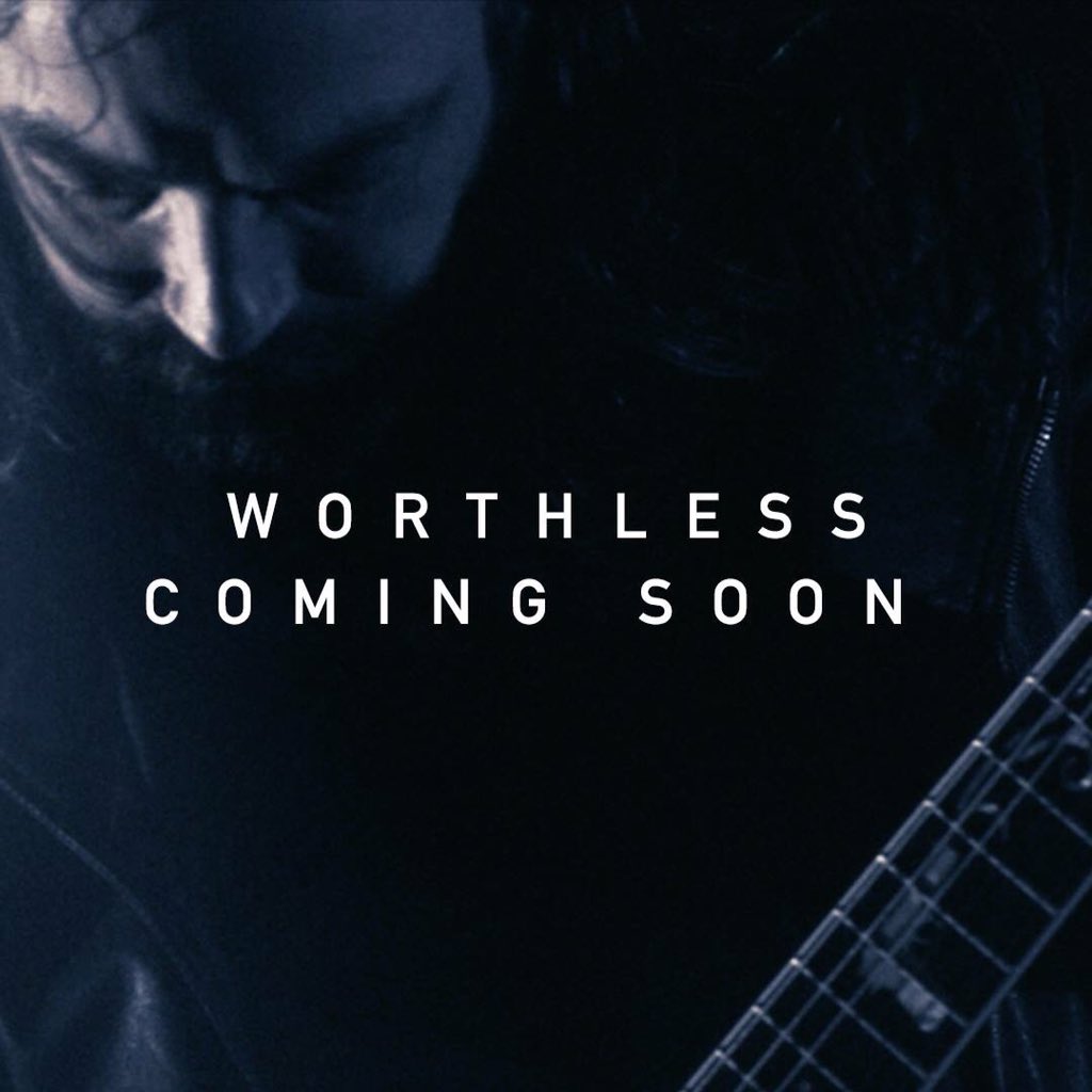 screamaimpadge's tweet photo. #Worthless #BFMV #Padge 🔥🤘😱 https://t.co/jAT8VlV2hA