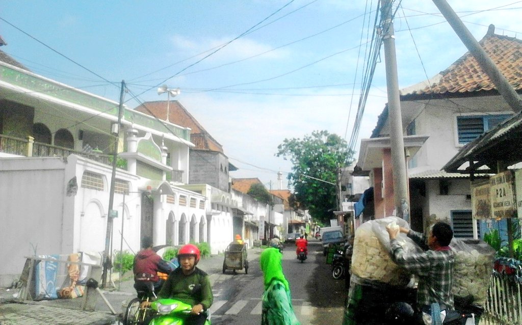 TemukanGresik's tweet photo. Pagi di Kampung Arab Gresik https://t.co/aIXA7rA5lJ
