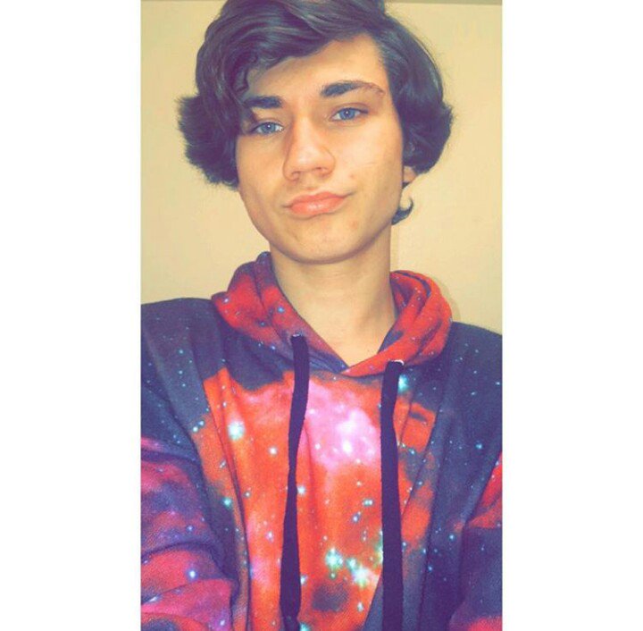 vscogabriel's tweet photo. Woah 😍🔥 this cutie 😍😍💦 @brandonsmuntean https://t.co/8BEORk2lY0