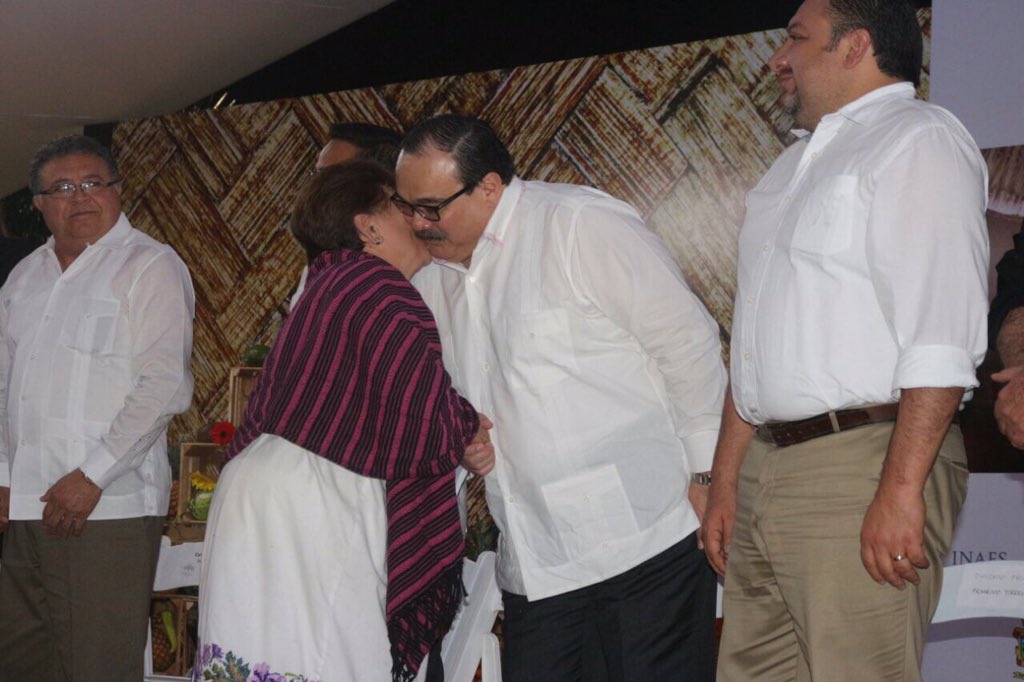 En la inauguración del 1er. Encuentro de Cocineras Tradicionales de Yucatán. ¡No se lo pueden perder!