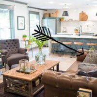 TheHometeamBlog's tweet image. Yes, you can get #FixerUpper style at @Target! All the details &amp;amp; shipping links on the blog! thehometeamblog.com/hgtvs-fixer-up…