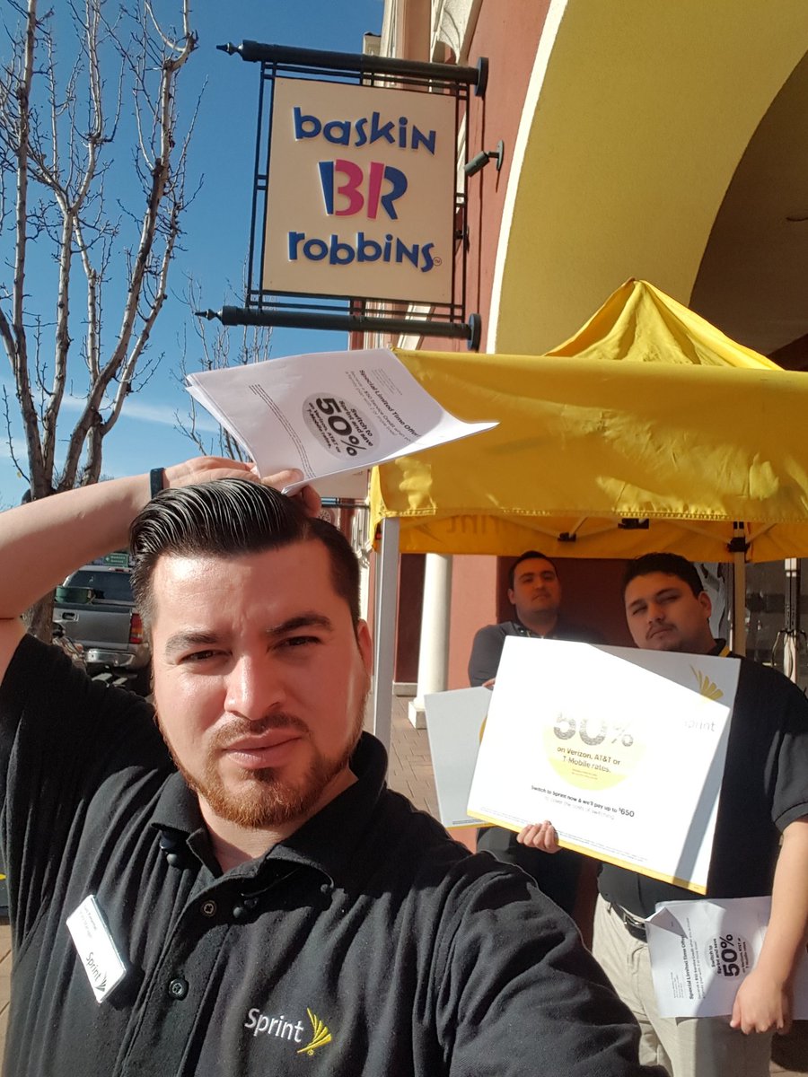 WL_REDStore's tweet photo. Beautiful day in Redwood City! @BAY_WL @wl_byoung @WL_NorCal @Pkushn @suehyun_chung https://t.co/WlbeniOHuD