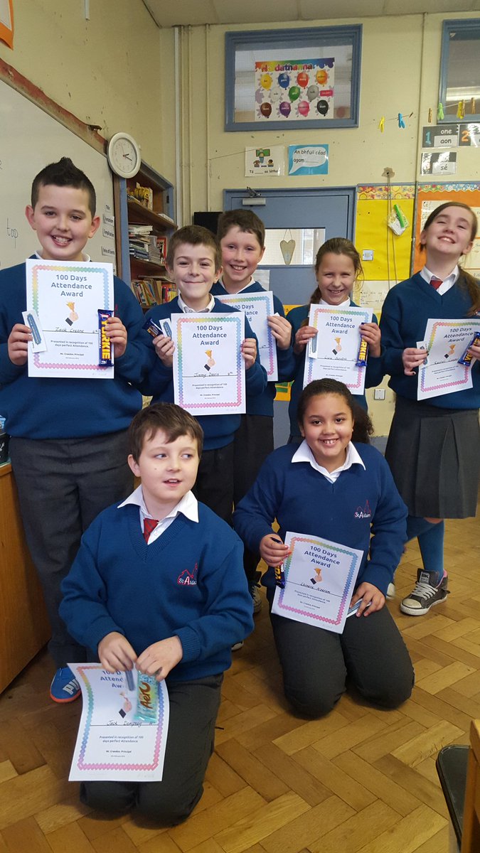 mwardsclass's tweet photo. Mr Creedon presented some of the students from room 33 with certificates for perfect attendance this year #100days https://t.co/HedgoLZ3in