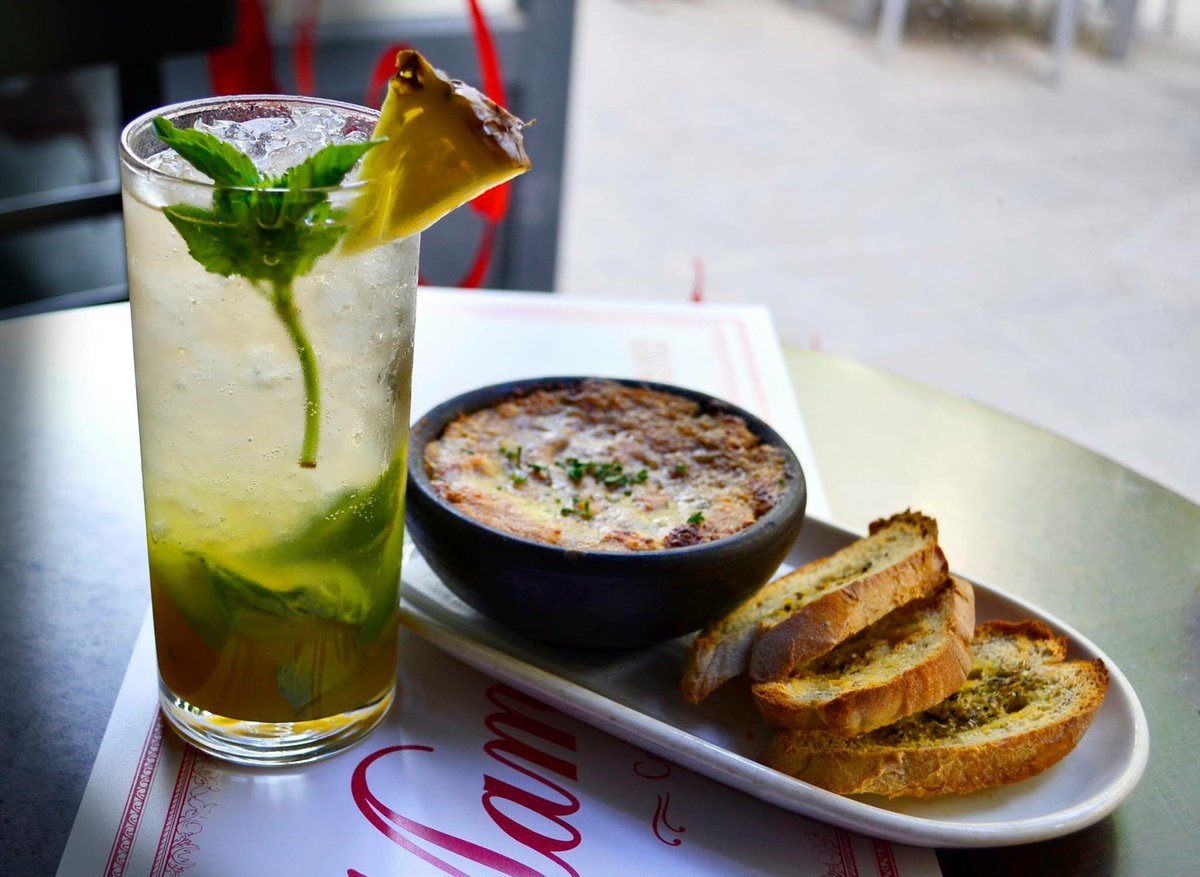 ¡Llegó San Viernes! ¿Un Peralta para dar la bienvenida al esperado fin de semana? :D