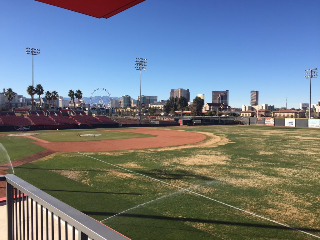 BornAndRaisedLV's tweet photo. RT @UNLVEquipment: Here is a look of the new baseball building. #unlv https://t.co/eKyy2hVx9F