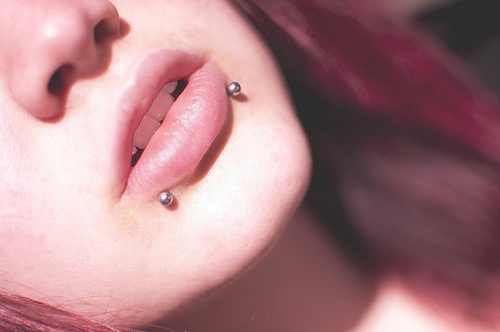 devonbello92's tweet photo. Next piercing #Snakebites https://t.co/GR1D2VAEQT