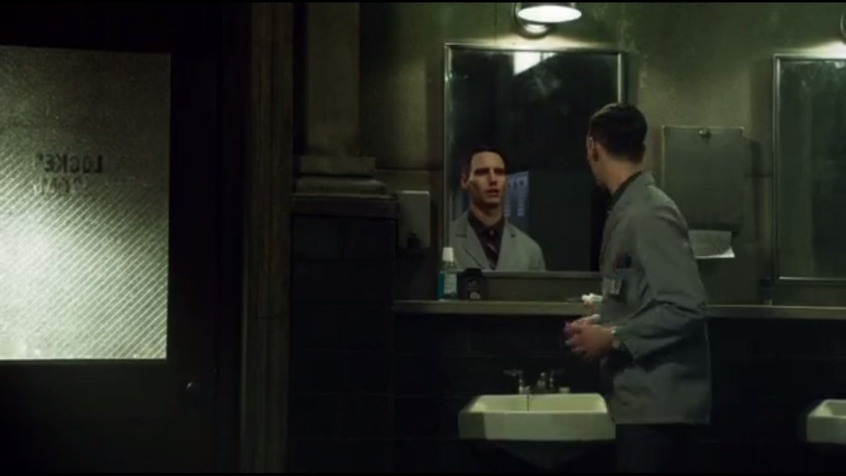 fan_gotham's tweet photo. 2 Ed's are better than 1 #Gotham #BringFishBack @Gotham https://t.co/1ussrpTk0j