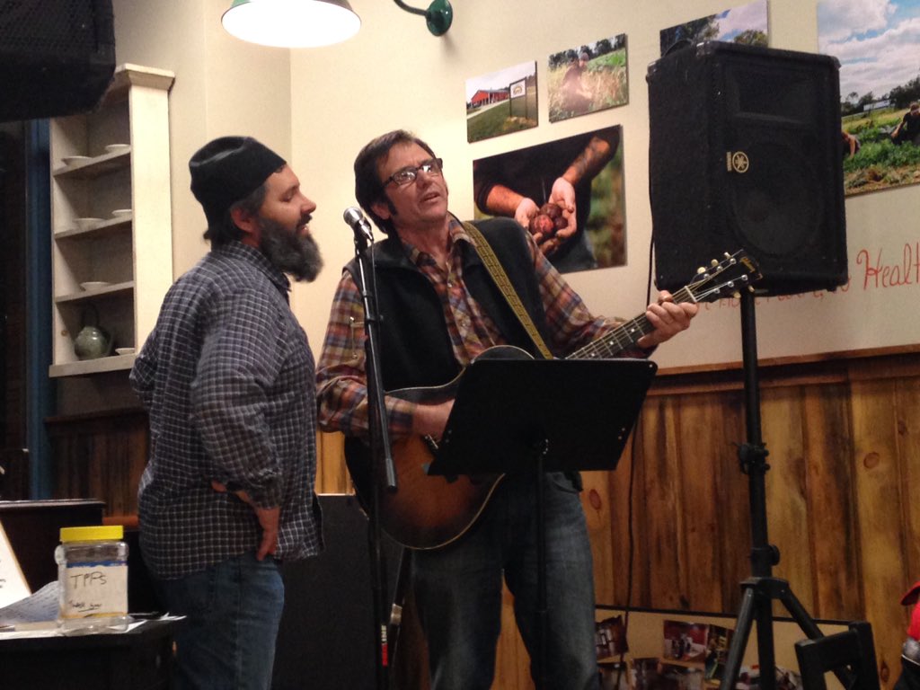 Dave Lefever and Dave Dietz treat us to a rendition of "Where Friends Meet and Everybody Eats." #ffyork