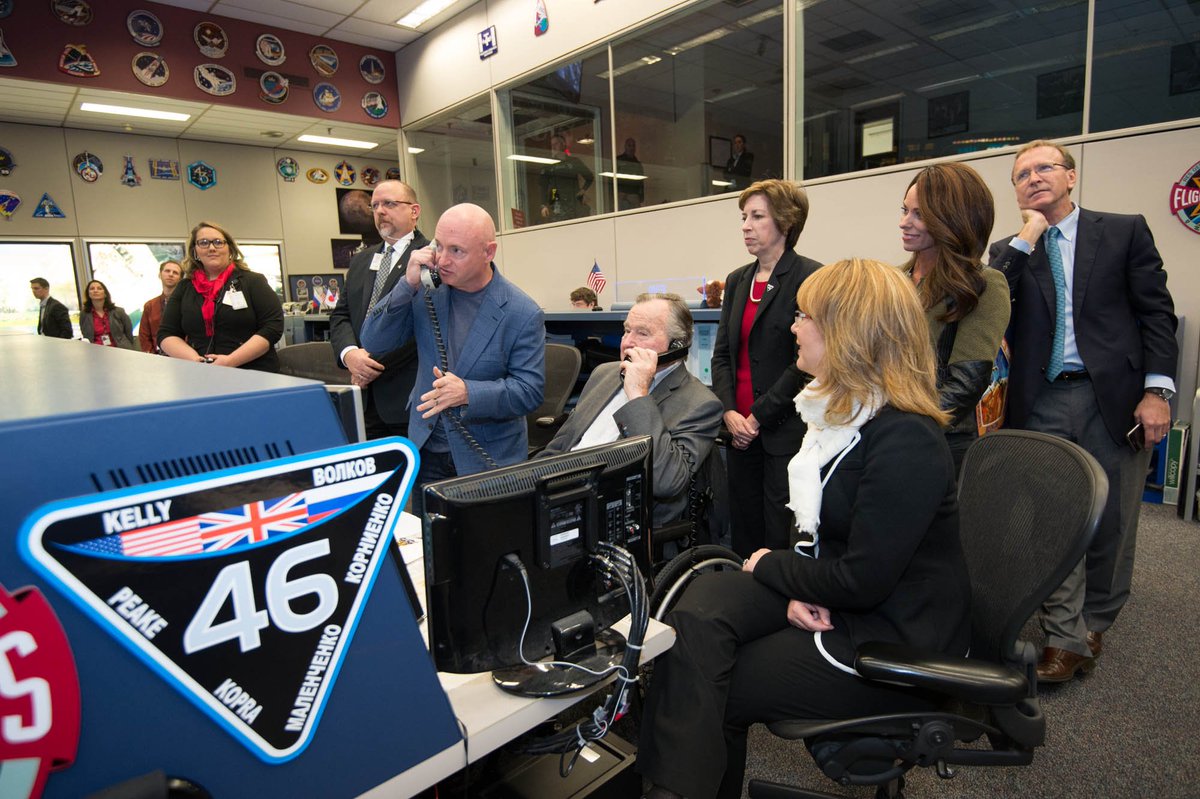 .<a href="/GeorgeHWBush/">George Bush</a>, @ShuttleCDRKelly and <a href="/GabbyGiffords/">Gabrielle Giffords</a> talk to <a href="/StationCDRKelly/">Scott Kelly</a> on <a href="/space_station/">International Space Station</a> from Mission Control.