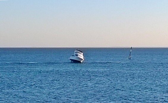 FreoSeaRescue's tweet photo. #NAVWARNING
Vessel hard aground @ Bathurst Pt from collision last night. Remain clear of salvage vessels. #perthnews https://t.co/zr5Gh96Zn0