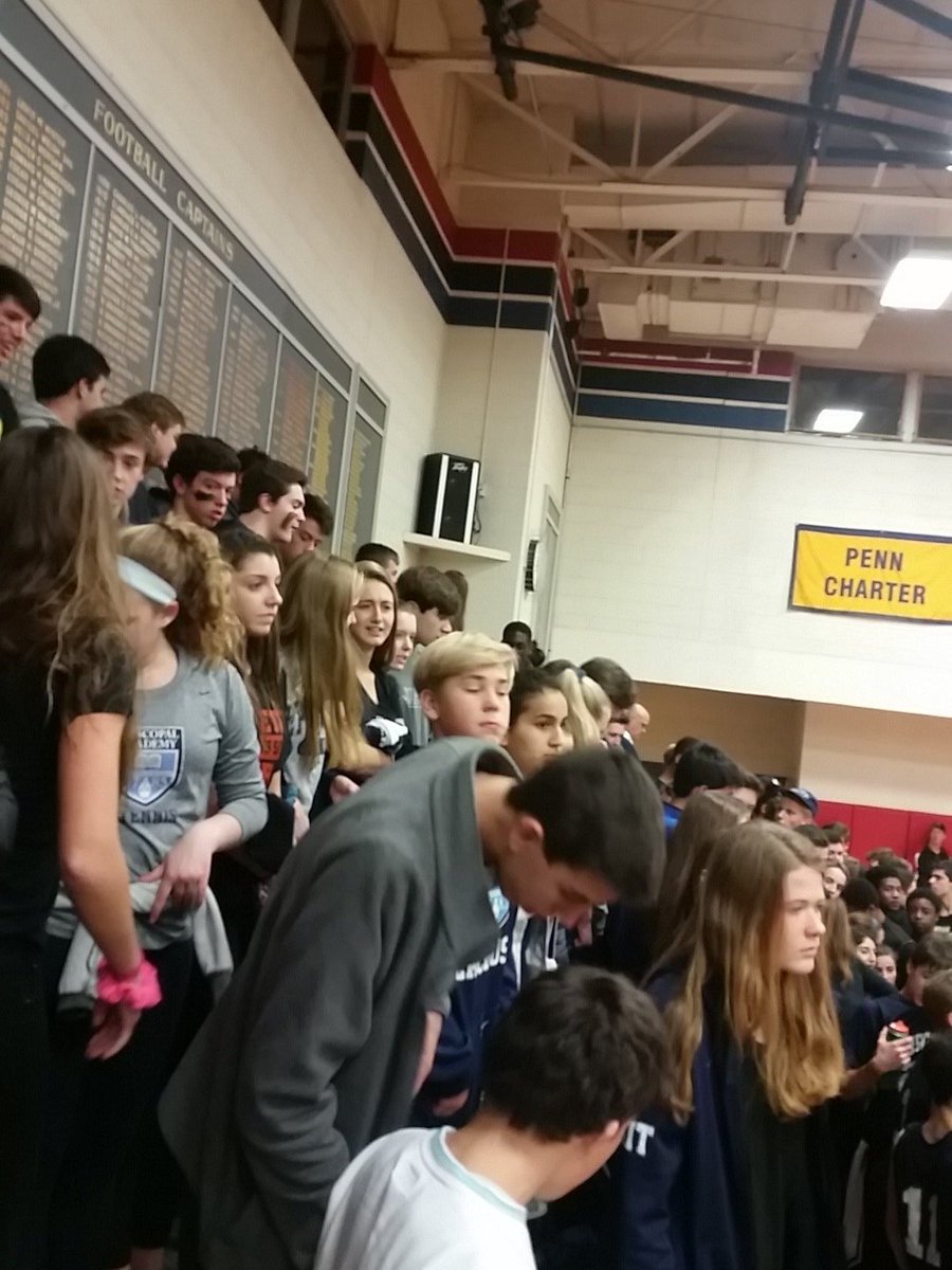 sportsdoctormd's tweet photo. We are through 3 quarters in the JV game at GA and the EA student section is standing room only @BishopBunker https://t.co/5IeJMgrVN2