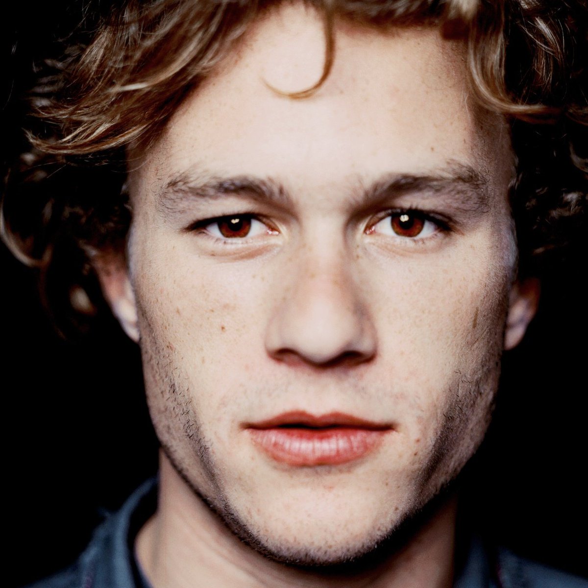 rtactors's tweet photo. heath ledger | april 4, 1979 https://t.co/jOLYYrJ5w9