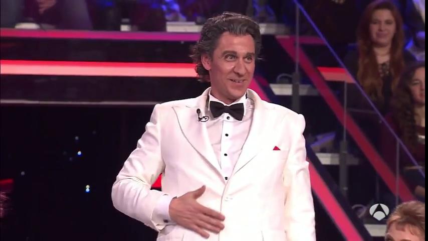 TuCaraMSuena's tweet photo. El jurado puntúa a @guillerm0martin. Todos están de acuerdo en que se ha equivocado con la elección #TCMSCasting https://t.co/yNpX0xcubu