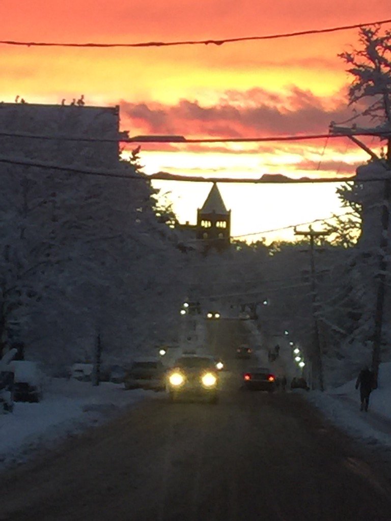 Web & Mobile (@unhweb) on Twitter photo 