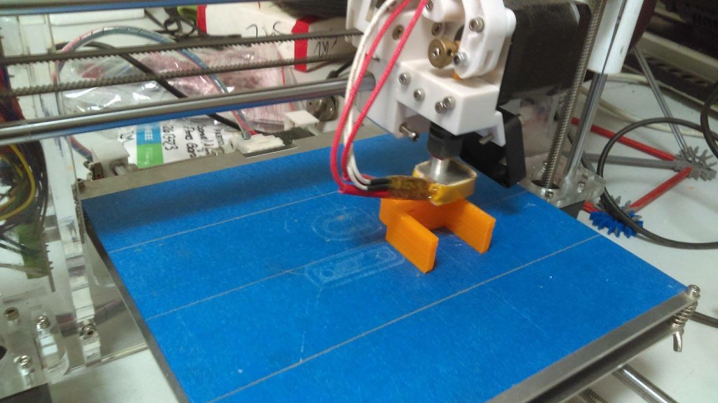 AlphaGear4746's tweet photo. 3D printing #omgrobots #FRCStronghold https://t.co/MHJzUtRZxI