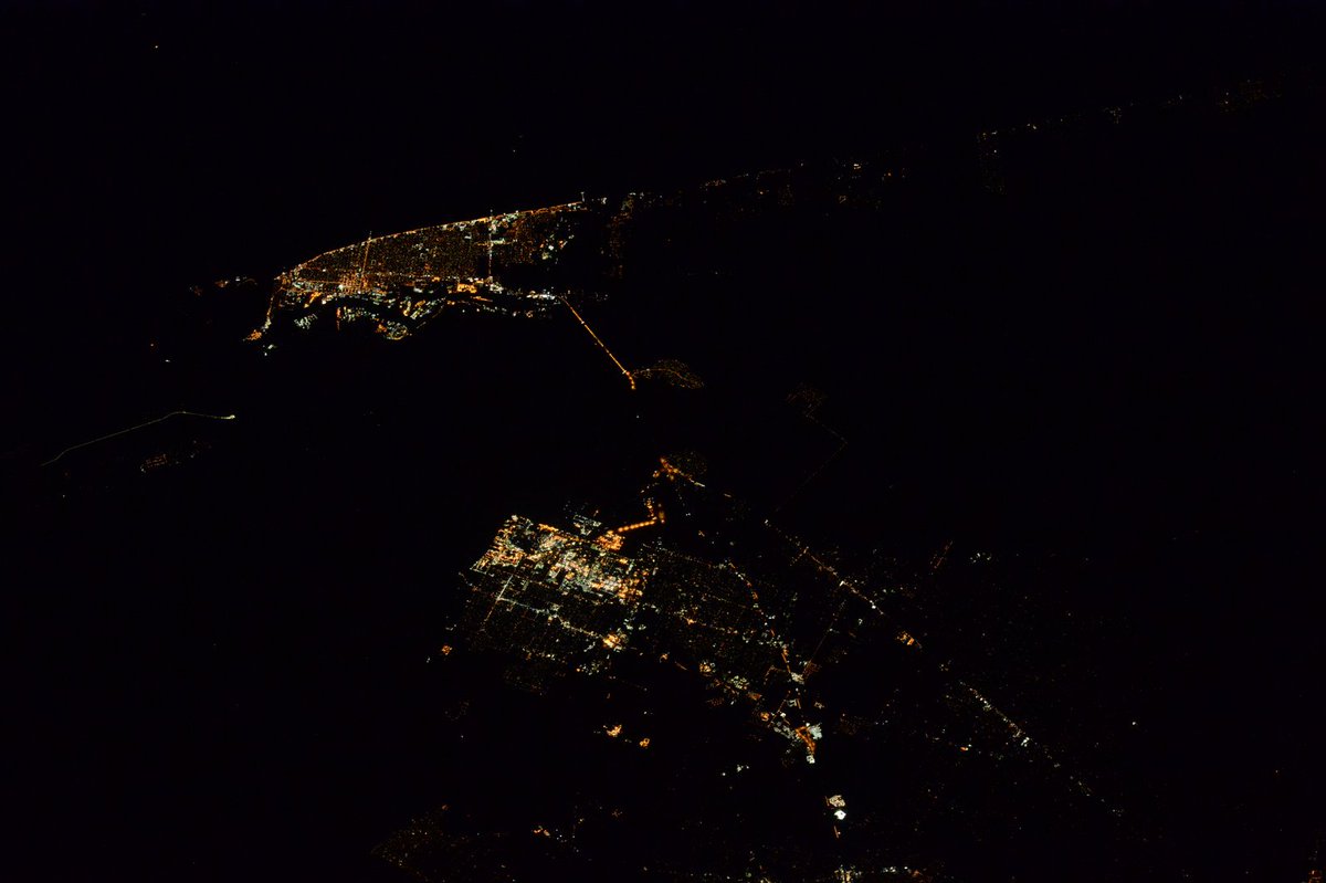 StationCDRKelly's tweet photo. Wish I could join my friends for #MardiGras #Galveston #Texas tonight! Next year! #YearInSpace #MardiGrasGalveston https://t.co/rLQLVufrzA