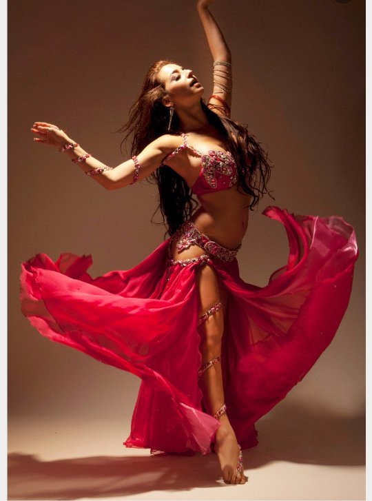 danzaespasion's tweet photo. Arabe (práctico está danza) https://t.co/oLMhtV17OI